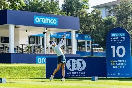 أليسون لي تتألق في ختام موسم السلسلة العالمية للجولف بشينزن وتلهم بقصص القوة والأمومة