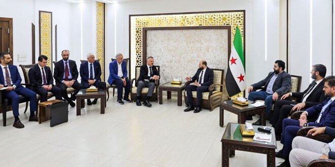 وزير الطاقة السوري يبحث مع وفد تركي فرص الاستثمار في قطاع النفط والغاز