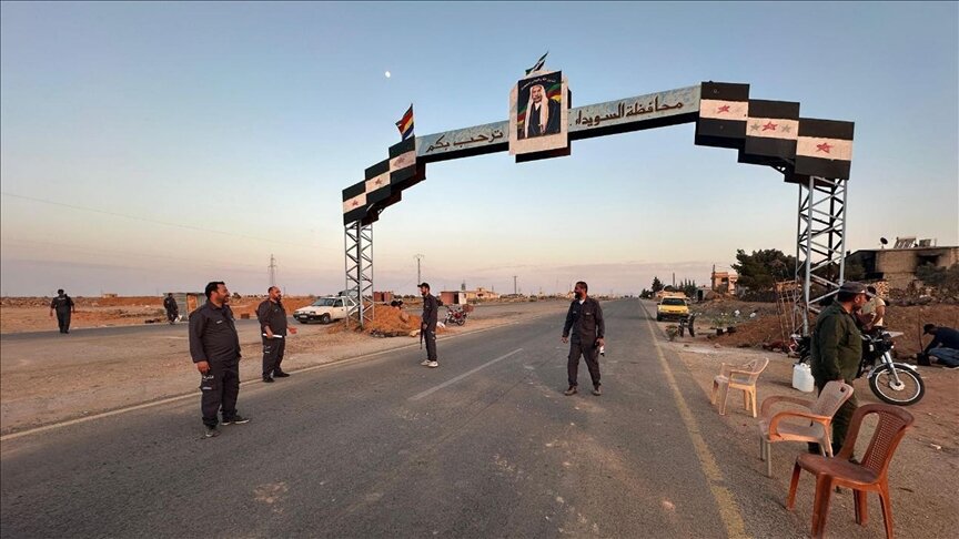 السويداء: انتشار أمني مكثف على مداخل المدينة تنفيذًا لاتفاق مع وجهاء المحافظة