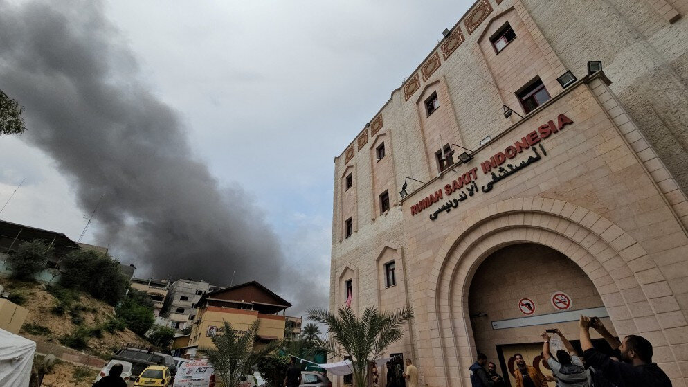 غزة تحت الحصار: تصعيد إسرائيلي يستهدف المستشفى الإندونيسي ويمنع وصول الجرحى