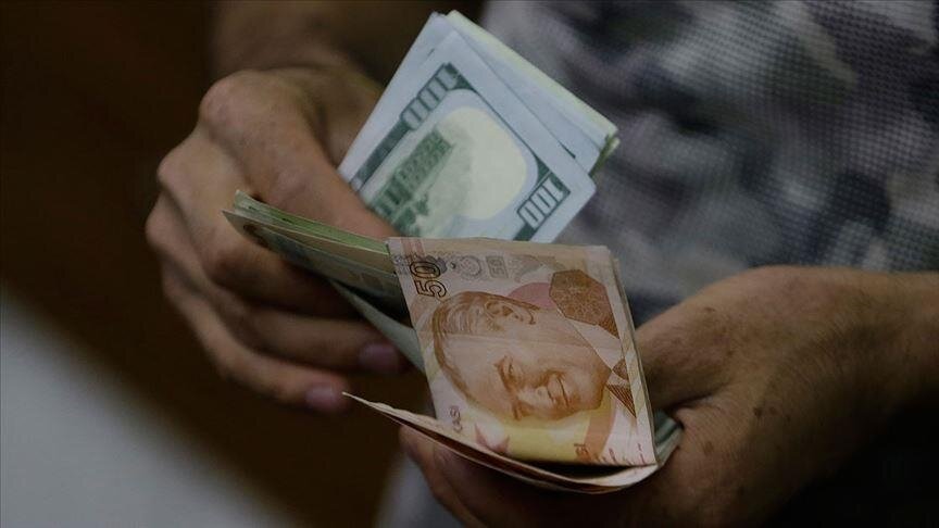 الليرة التركية تتراجع قبيل عطلة عيد الأضحى: نظرة على الأسباب والتوقعات