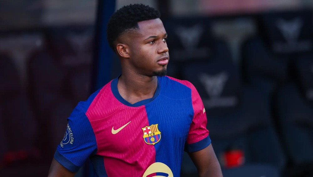 رسميًا: برشلونة يجدد عقد أنسو فاتي حتى 2028 ويعيره إلى موناكو