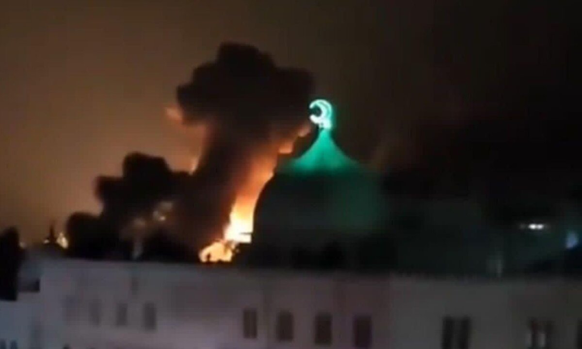 تصعيد خطير: غارات إسرائيلية تستهدف مواقع في سوريا.. ورسائل تحذيرية تصل القصر الرئاسي بدمشق