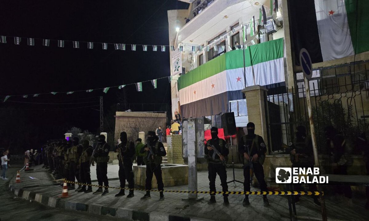 دير الزور: الأمن العام يطرد عناصرًا لتورطهم مع ميليشيات مدعومة من إيران