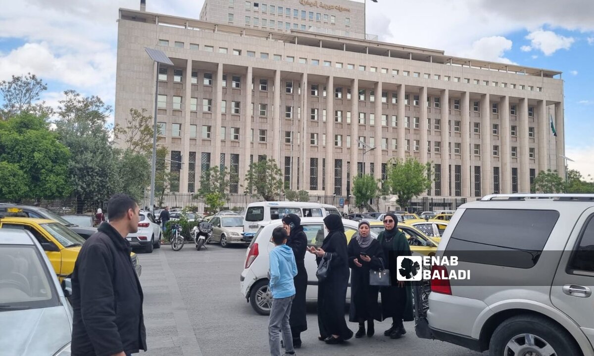 عودة "سويفت" إلى سوريا: هل تفتح الباب أمام انتعاش الاقتصاد أم تعزز نفوذ النظام؟