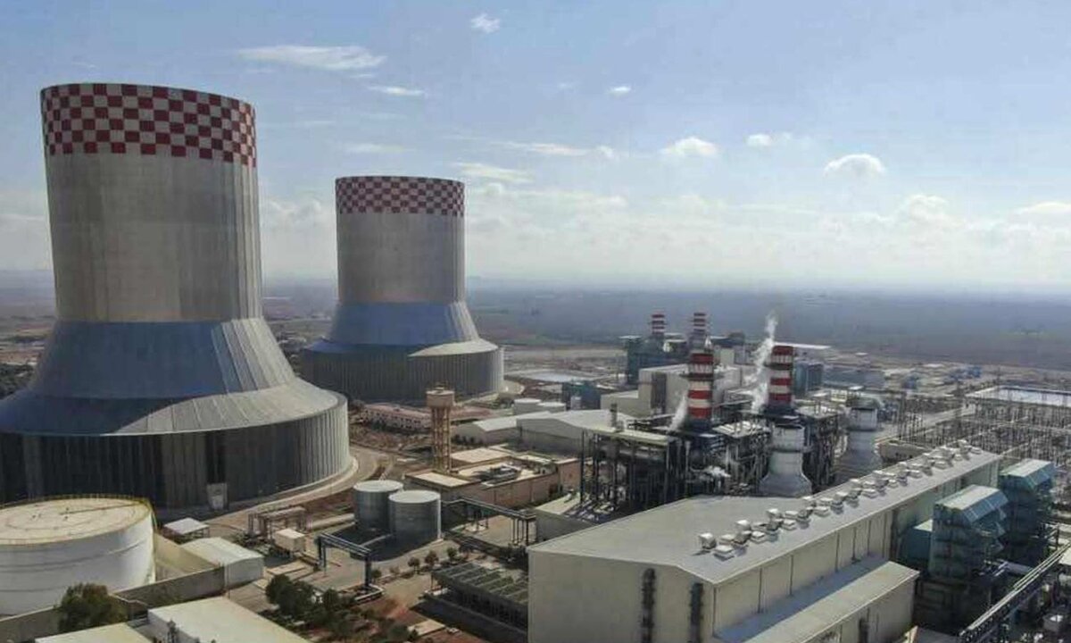 انفراج في أزمة الكهرباء بسوريا: اتفاقيات جديدة لتوسيع الشبكة وإحياء الطاقة
