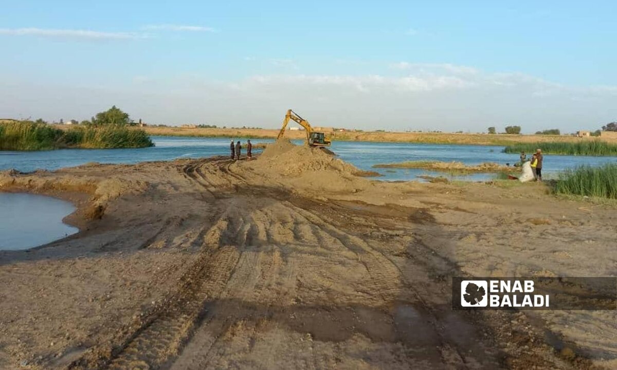 تدهور بيئي يهدد الفرات في دير الزور بسبب مقالع الحصى