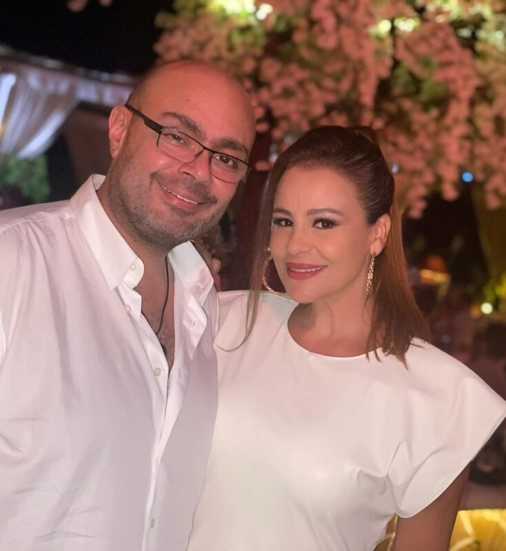 الفنانة كارول سماحة تفقد زوجها رجل الأعمال وليد مصطفى والنجوم يقدمون التعازي