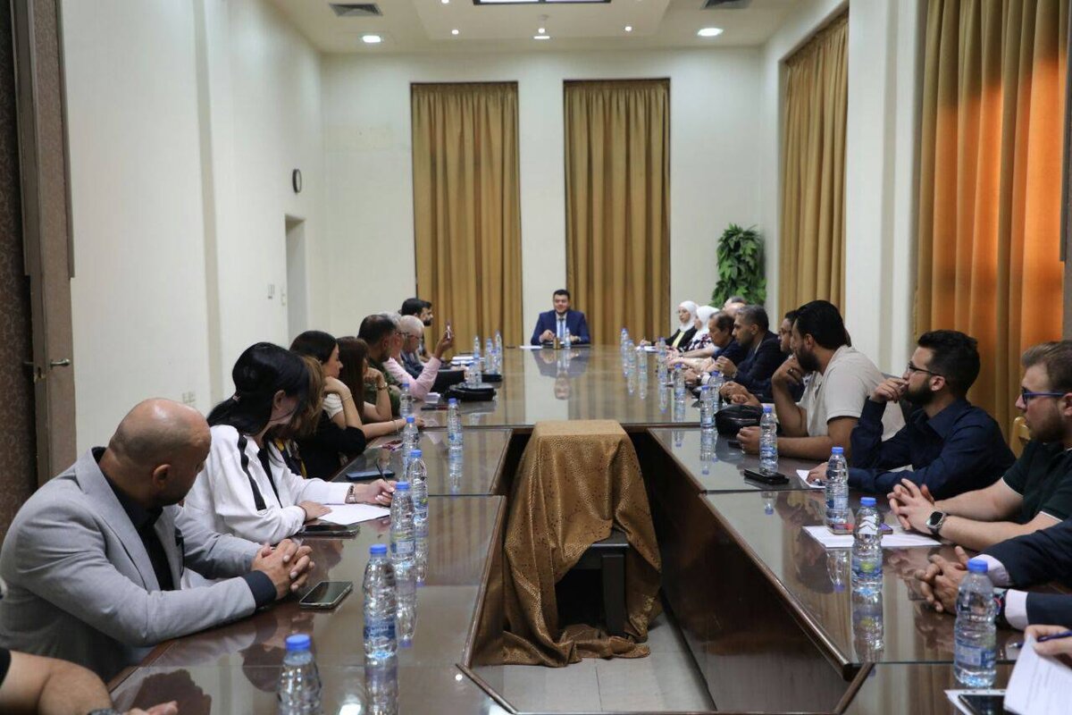 وزارة الصحة تشكل لجنة لمكافحة تهريب وتزوير الأدوية المستوردة وتسهيل استيرادها