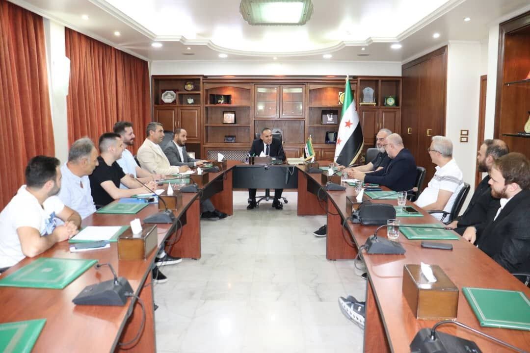 وزير الزراعة يبشر الفلاحين بدعم جديد للتحول إلى الري الحديث