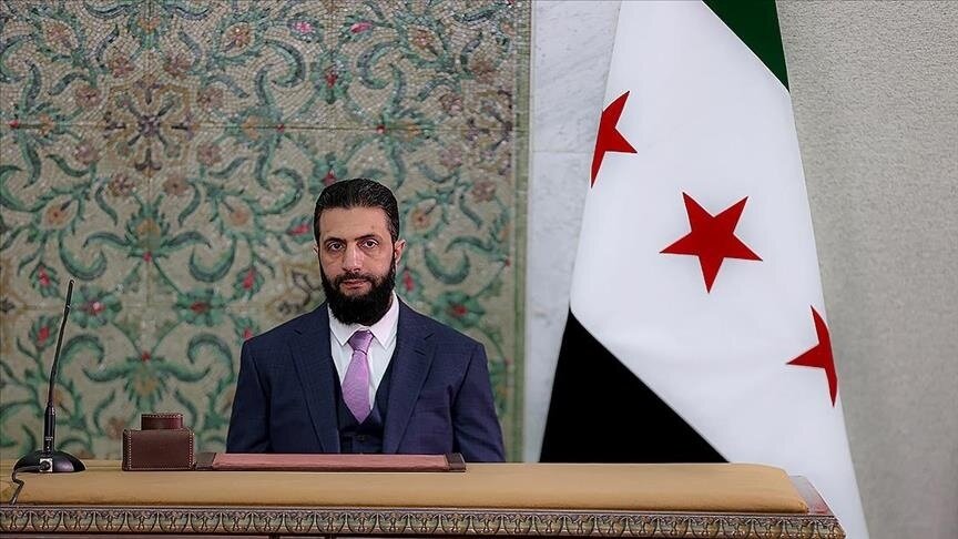 فرنسا تستقبل الرئيس السوري أحمد الشرع وتعلن دعمها لسوريا جديدة