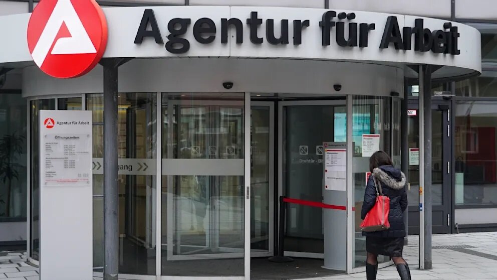 تحذيرات في ألمانيا من تأثيرات سلبية لـ"Bürgergeld": تقاعس عن البحث عن عمل وعقوبات غير رادعة
