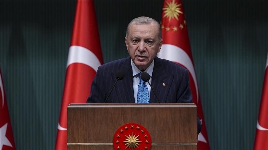 أردوغان يكشف عن خطط لتعزيز قوة الصواريخ التركية ويدعو إلى حل دبلوماسي لأزمات المنطقة