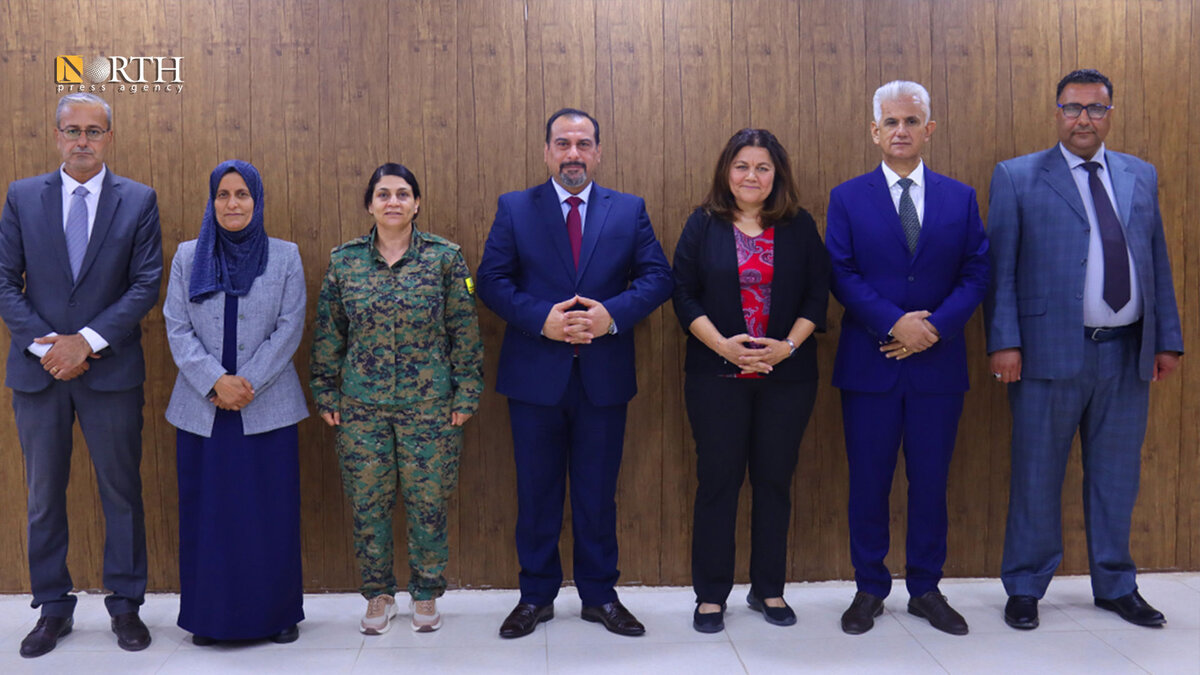 مفاوضات مرتقبة بين الإدارة الذاتية وحكومة دمشق: هل تبدأ غداً الأحد؟