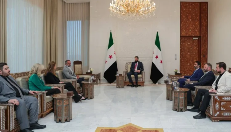 عضو بالكونغرس: رفع العقوبات الأمريكية يفتح الباب أمام إعادة إعمار ونمو سوريا