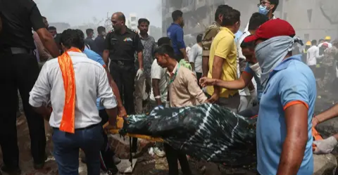 كارثة جوية في الهند: مصرع 242 شخصاً بتحطم طائرة بعد إقلاعها