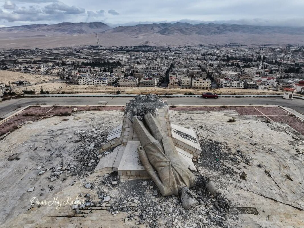 صورة "سقوط الطغاة" لمصور سوري تحصد جائزة مرموقة في مهرجان تبليسي