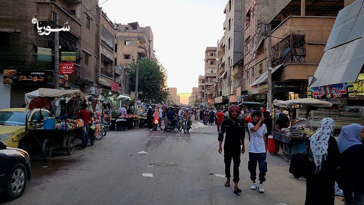 دير الزور تستقبل عيد الأضحى بفرحة النصر وتحديات إعادة الإعمار
