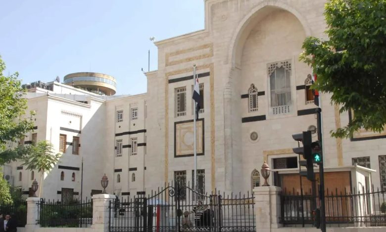 مرسوم رئاسي يحدد تشكيل اللجنة العليا لانتخابات مجلس الشعب وتوزيع المقاعد بين المحافظات