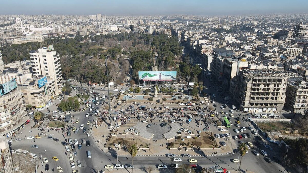 حلم العودة إلى حلب يصطدم بأسعار عقارات خيالية: أزمة إسكان تهدد بعرقلة الاستقرار