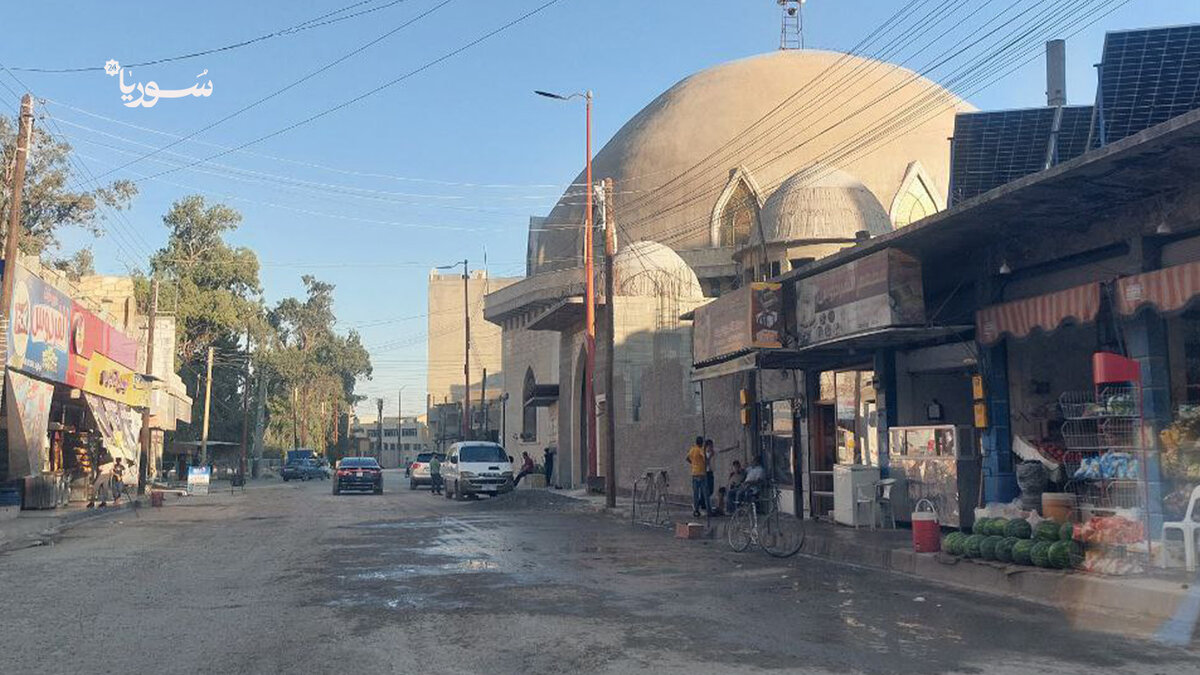 حفر المشاريع المهملة في الرقة: خطر يتربص بالسكان ومطالبات بالتدخل العاجل