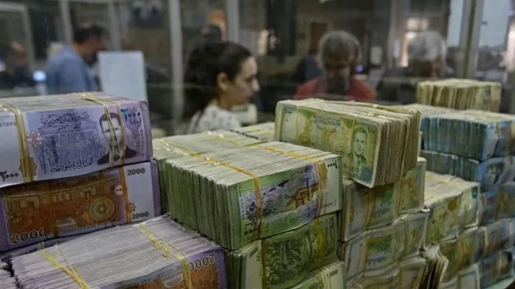 تذبذب مستمر: أسعار صرف الليرة السورية مقابل الدولار والعملات الأجنبية اليوم السبت