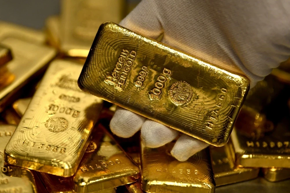 الذهب يتراجع وسط تفاؤل التجارة الأمريكية الصينية.. هل يستمر الهبوط؟