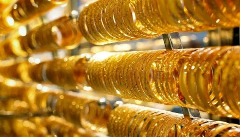 الذهب يشتعل في سوريا: قفزة صاروخية بالأسعار وسط انهيار الليرة وتقلبات عالمية