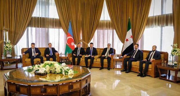وزير الخارجية السوري ونائب رئيس الوزراء الأذربيجاني يبحثان تعزيز العلاقات الثنائية