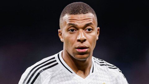 مبابي بين المجد الشخصي والإخفاق الجماعي: هل ينقذ الكلاسيكو موسمه الأول مع ريال مدريد؟