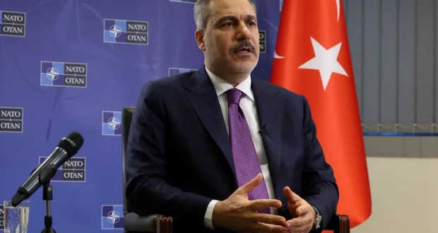 وزير الخارجية التركي يكشف تفاصيل محاولات لاغتياله وتسميمه بالزرنيخ والزئبق