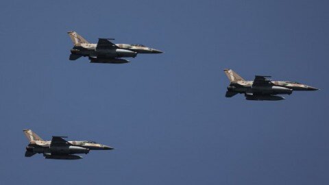 تصعيد في الجنوب السوري: طائرات إسرائيلية تحلق فوق درعا والقنيطرة وسط ترقب لضربات محتملة