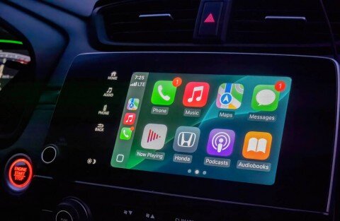 أبل تُحدث تجربة القيادة: إطلاق نظام CarPlay Ultra الذكي بالتعاون مع أستون مارتن