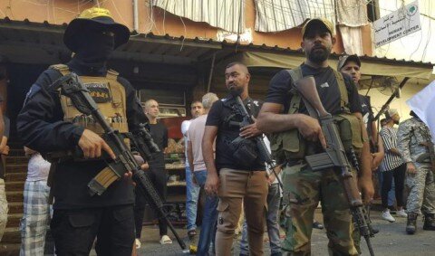 مقترح فلسطيني لتسليم سلاح المخيمات في لبنان: إدارة محلية بإشراف الدولة تضمن الأمن والسيادة