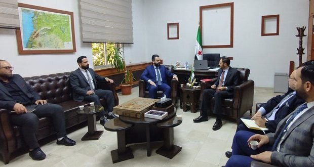 وزيرا الاتصالات والإدارة المحلية يبحثان تطوير البنية التحتية الرقمية في سوريا