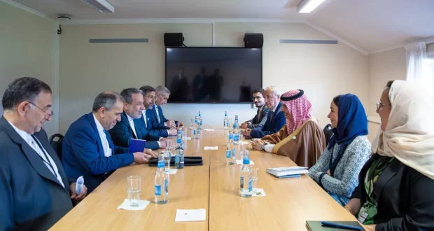 وزير الخارجية السعودي يبحث العلاقات الثنائية وقضايا إقليمية مع نظيريه المصري والإيراني في أوسلو