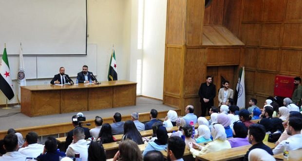 وزير الإعلام يحث طلاب الإعلام على التدريب العملي استعداداً لمرحلة الانفتاح الإعلامي في سوريا