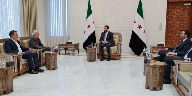 جنبلاط يشيد بجهود سوريا في الحوار الوطني ويشكر الشرع على اعتقال قاتل والده