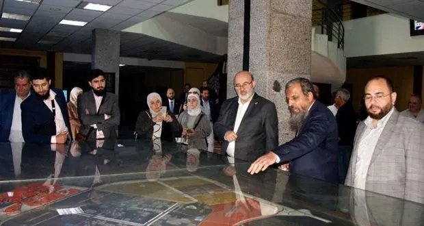 مغتربون سوريون كنديون يستكشفون فرص الاستثمار الواعدة في مدينة حسياء الصناعية
