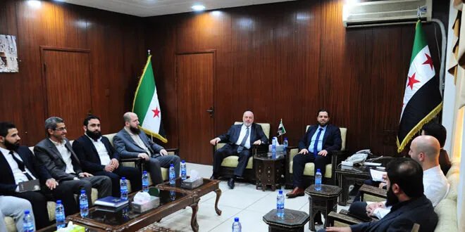 وزيرا الأشغال والأوقاف يبحثان ترميم المساجد المتضررة وتعزيز التعاون المشترك