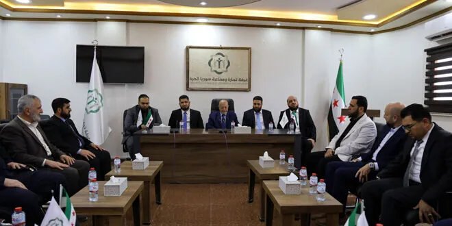 وزير الاقتصاد يبحث في إدلب تطوير بيئة العمل ودعم المشاريع المحلية وإنشاء مدينة صناعية