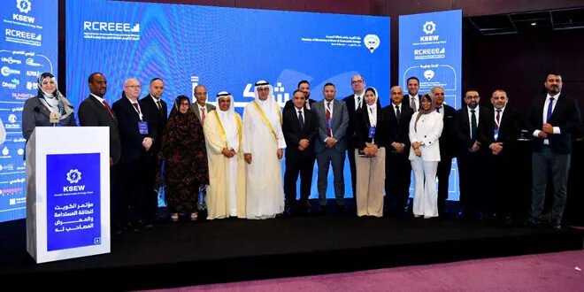 سوريا تعزز التعاون الإقليمي في مجال الطاقة المتجددة بمشاركتها في مؤتمر الكويت