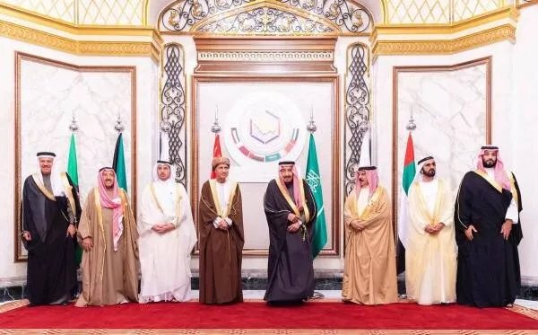 مجلس التعاون الخليجي يجدد دعمه لوحدة واستقرار سوريا: جهود إقليمية ودولية نحو حل شامل