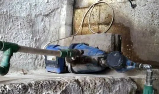 حملة مكثفة لإزالة التعديات على شبكة المياه في منطقة البارك الشرقي بدمشق