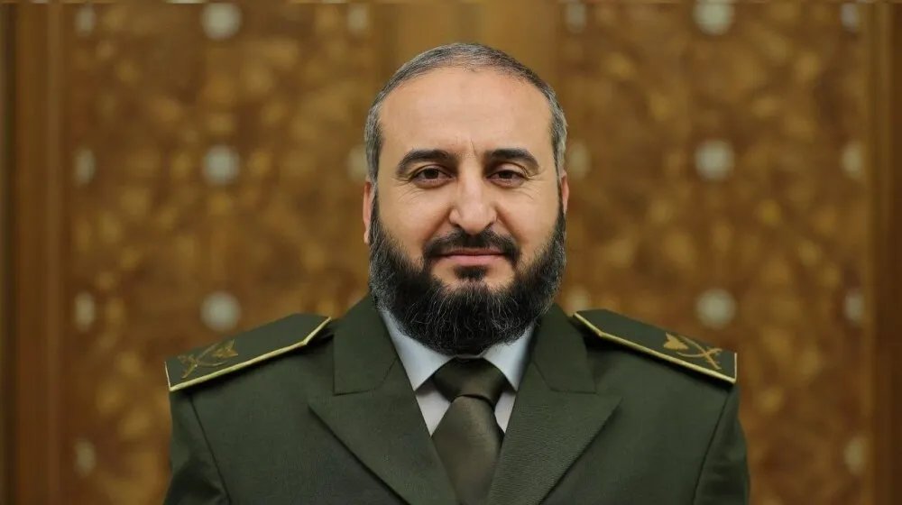 وزير الدفاع السوري يعلن عن خطة لبناء جيش وطني جديد وإعادة هيكلة القوات المسلحة