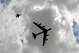 سنتكوم تعلن وصول قاذفات B-52 إلى الشرق الأوسط لتعزيز الردع الدفاعي
