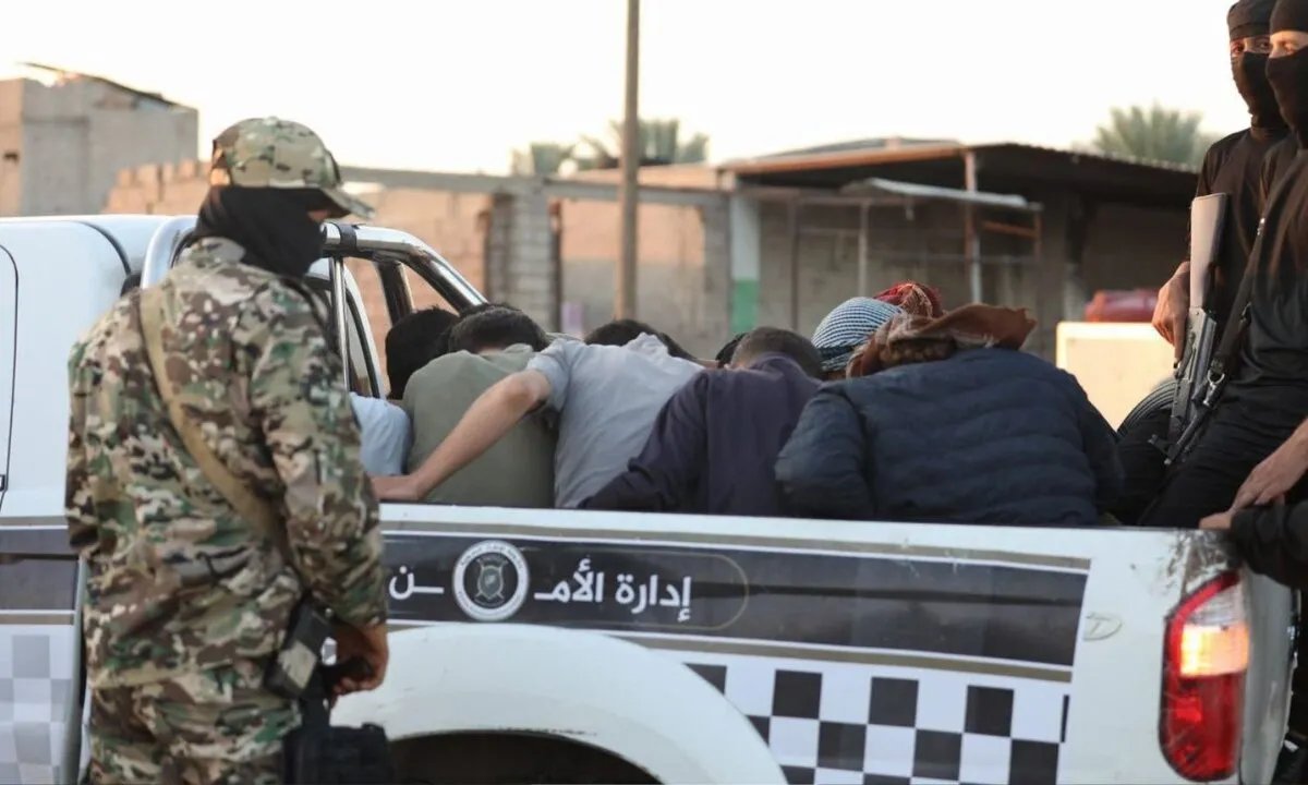 دير الزور: الأمن الداخلي يكشف نتائج حملته الأمنية ضد فلول النظام وتجار المخدرات