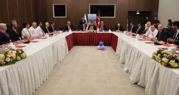 وزير الصحة السوري يستكشف أحدث التقنيات والممارسات في المرافق الطبية التركية