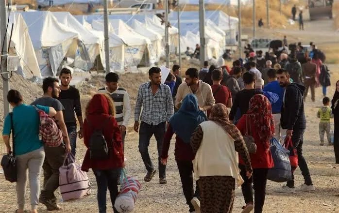 الأمم المتحدة تخطط لإعادة 30 ألف لاجئ سوري من لبنان وسط جدل حقوقي
