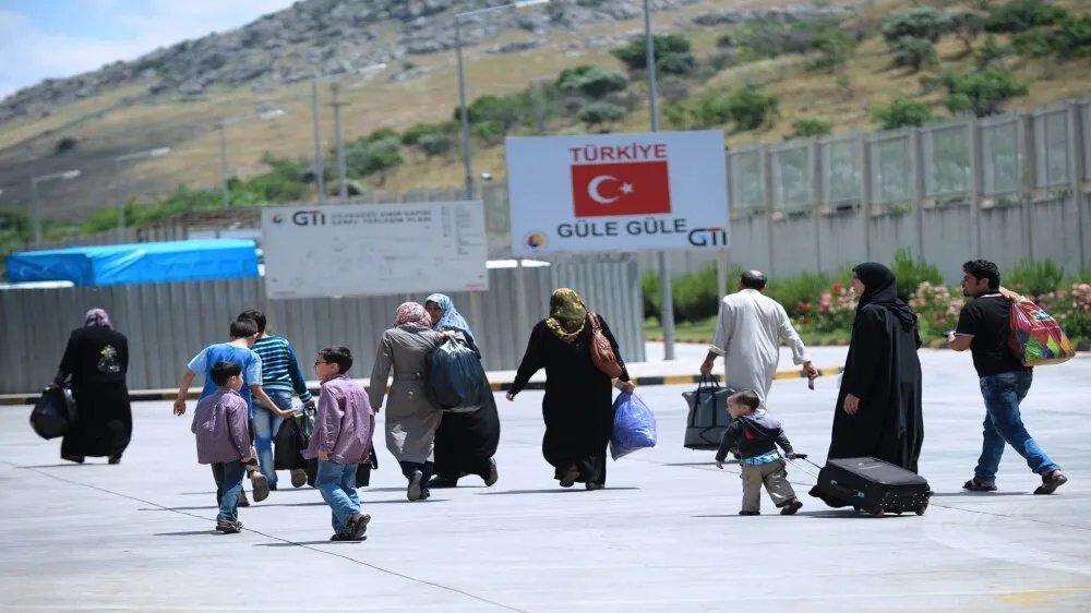 تزايد ملحوظ في عودة السوريين من تركيا بعد انتهاء العام الدراسي: شهادات وقصص
